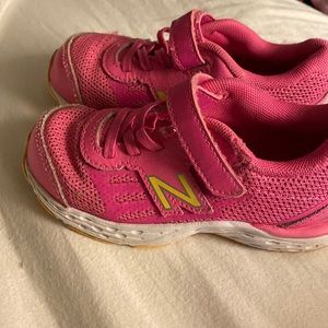 New balance girl’s shoes size 9